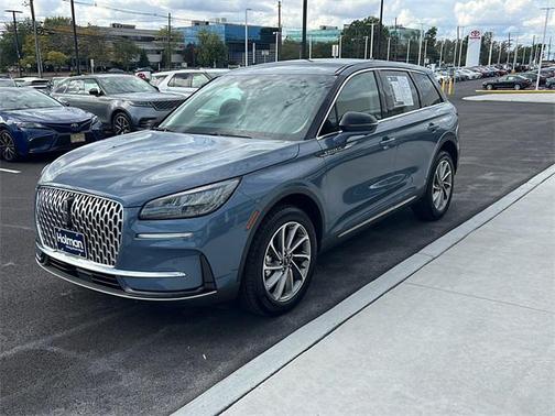 2025 Lincoln Corsair Premiere