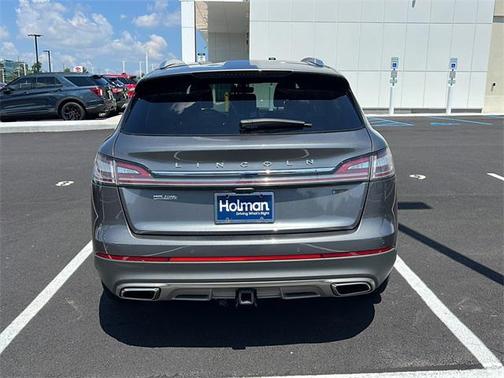 2022 Lincoln Nautilus Reserve