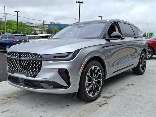 2025 Lincoln Nautilus Reserve