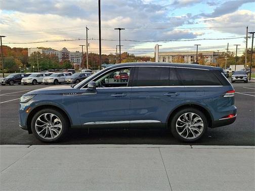 2025 Lincoln Aviator Premiere