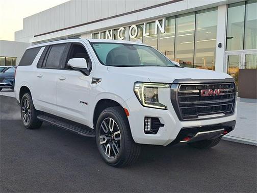 2023 GMC Yukon XL 4WD AT4