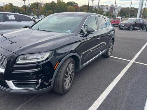 2019 Lincoln Nautilus Reserve
