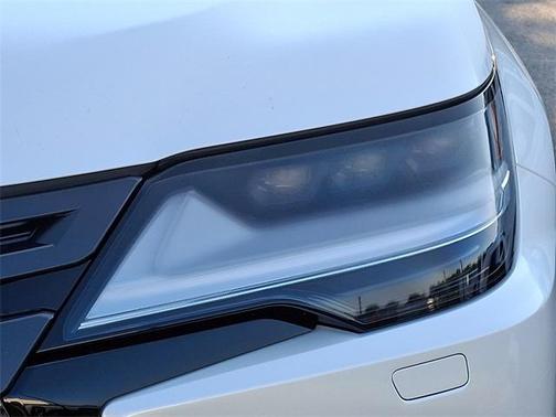 2025 Lexus LX 700h Luxury