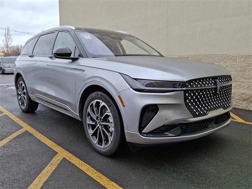 2025 Lincoln Nautilus Reserve