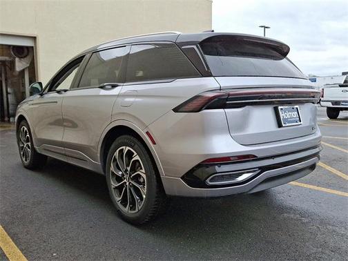 2025 Lincoln Nautilus Reserve