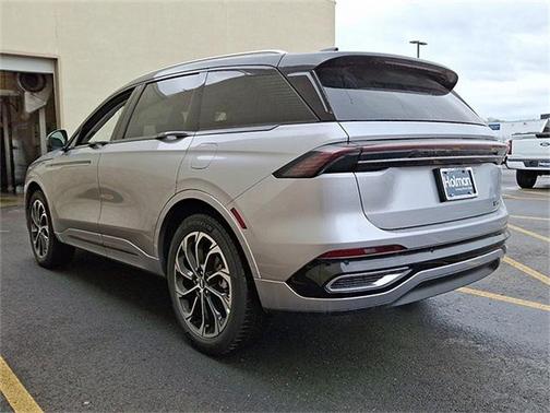 2025 Lincoln Nautilus Reserve