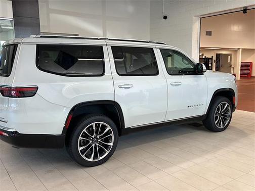 2022 Jeep Wagoneer Series III 4x4