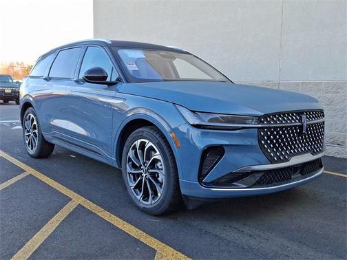2025 Lincoln Nautilus Reserve