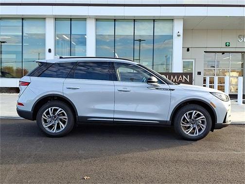 2026 Lincoln Corsair Premiere