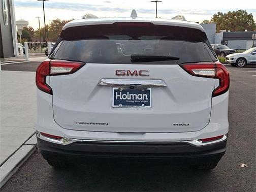 2022 GMC Terrain SLT