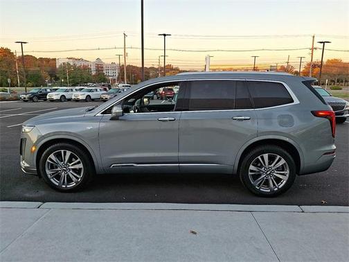2023 Cadillac XT6 Premium Luxury AWD