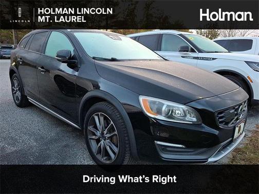2015 Volvo V60 Cross Country T5 Platinum