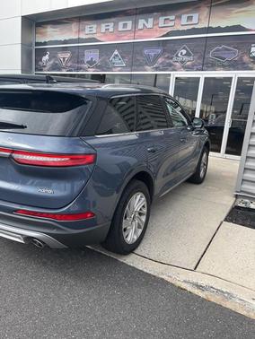 2022 Lincoln Corsair Standard