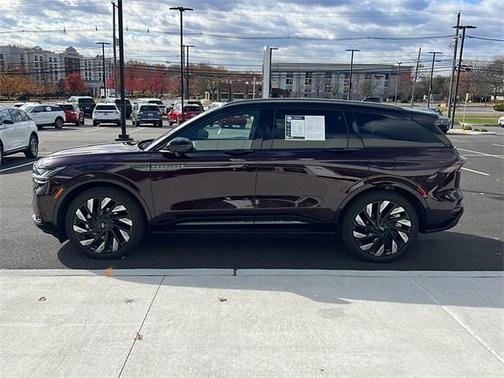 2025 Lincoln Nautilus Reserve