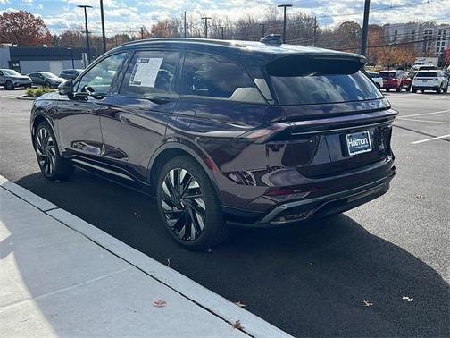 2025 Lincoln Nautilus Reserve