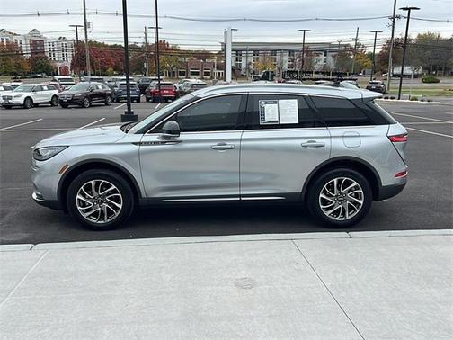 2022 Lincoln Corsair Standard