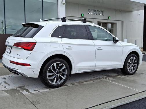 2023 Audi Q5 45 S line Premium Plus