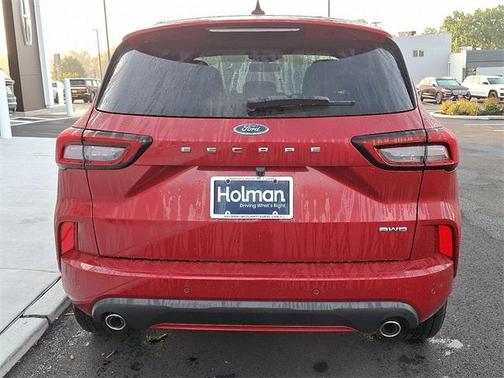 2024 Ford Escape ST-Line Elite