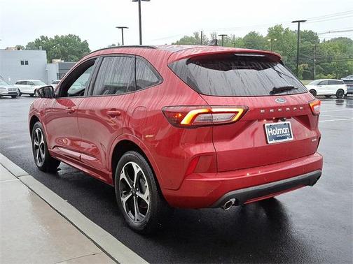 2024 Ford Escape ST-Line Elite