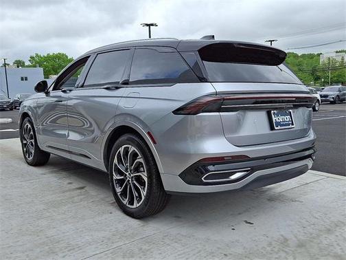 2025 Lincoln Nautilus Reserve