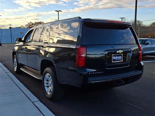 2019 Chevrolet Suburban LT