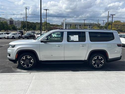 2023 Jeep Wagoneer L Series III 4x4
