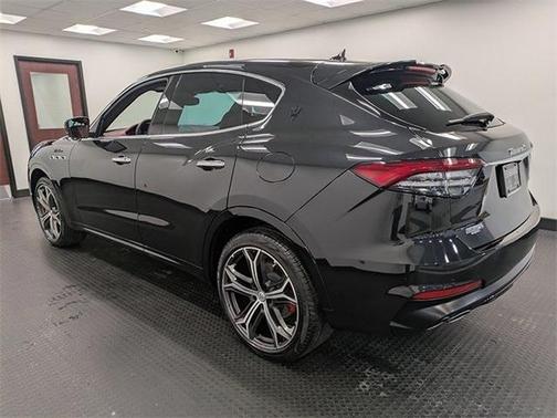 2022 Maserati Levante Modena
