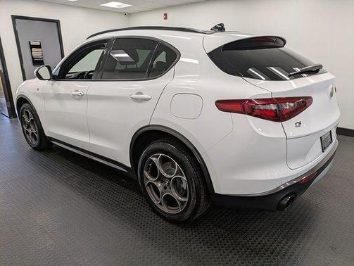 2022 Alfa Romeo Stelvio Ti