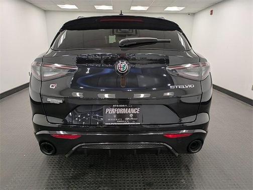 2024 Alfa Romeo Stelvio Veloce