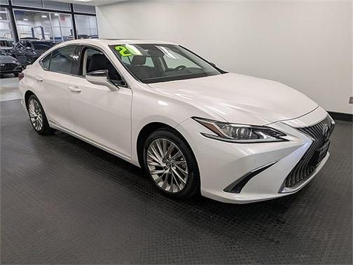 2020 Lexus ES 300h Luxury