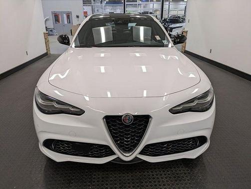 2024 Alfa Romeo Giulia Ti