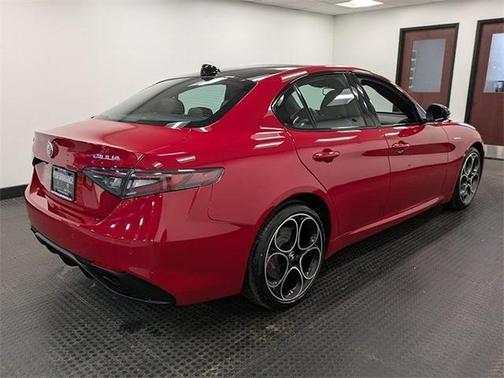 2024 Alfa Romeo Giulia Veloce