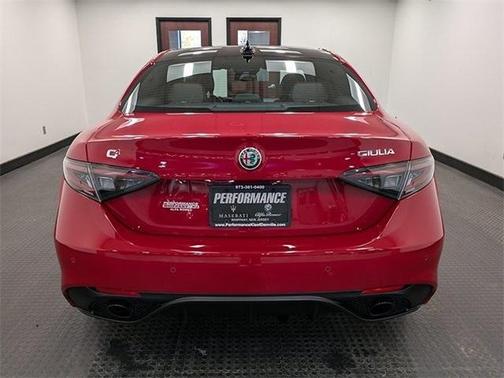 2024 Alfa Romeo Giulia Veloce