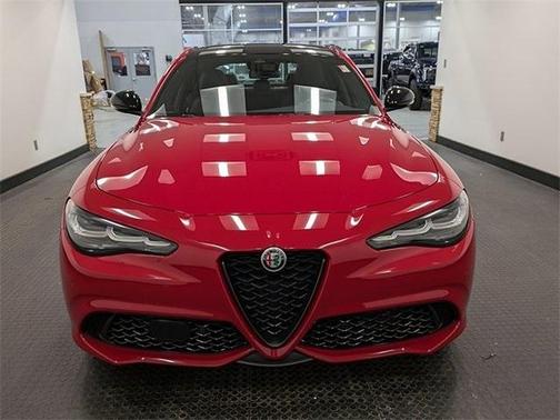 2024 Alfa Romeo Giulia Veloce
