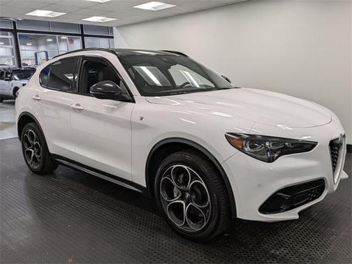 2024 Alfa Romeo Stelvio Ti