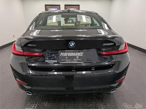 2021 BMW 330 i xDrive