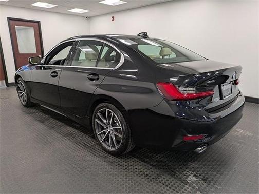 2021 BMW 330 i xDrive