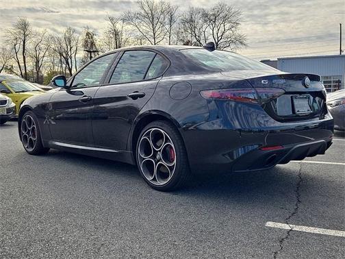 2024 Alfa Romeo Giulia Veloce