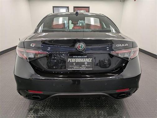 2024 Alfa Romeo Giulia Veloce