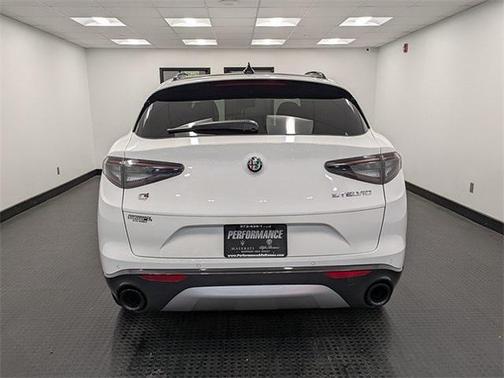 2024 Alfa Romeo Stelvio Ti