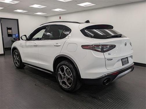 2024 Alfa Romeo Stelvio Ti