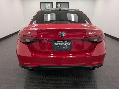 2022 Alfa Romeo Giulia Ti
