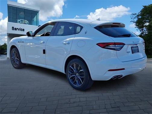 2024 Maserati Levante GT Ultima