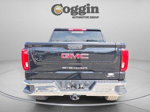 Onyx Black 2026 GMC Sierra 1500 SLT