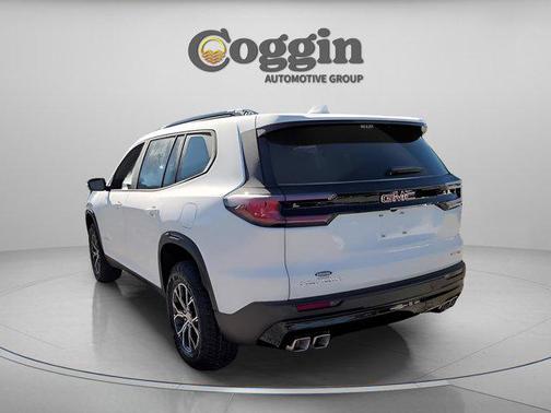2026 GMC Acadia AWD AT4