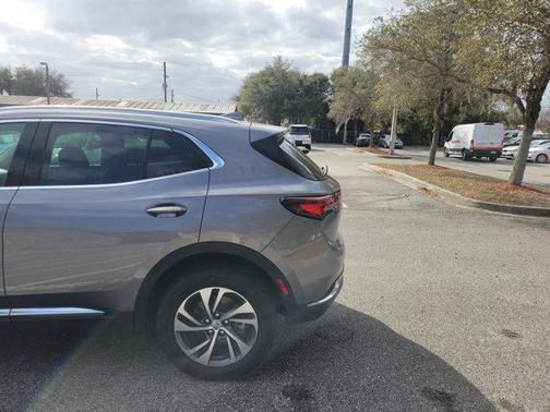 2022 Buick Envision FWD Essence