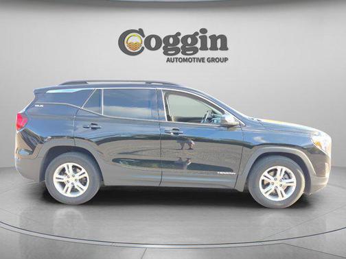 Ebony Twilight Metallic 2020 GMC Terrain SLE