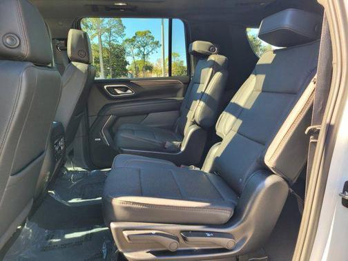 2024 Chevrolet Suburban 4WD High Country