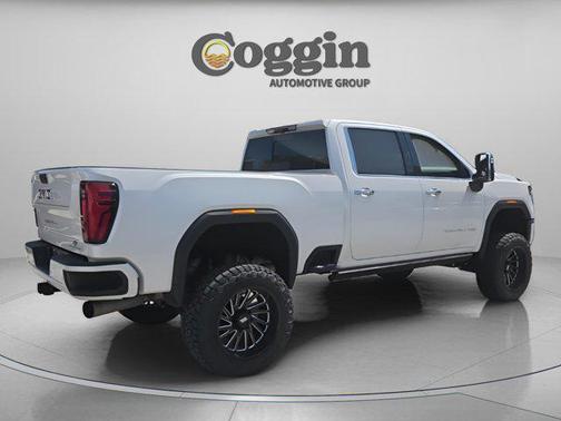 White Frost Tricoat 2024 GMC Sierra 2500 Denali