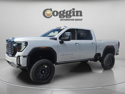 White Frost Tricoat 2024 GMC Sierra 2500 Denali